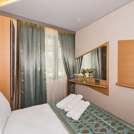 Genova Old 3*