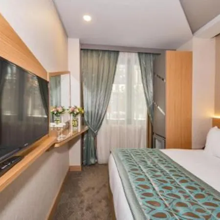 Genova Old 3*