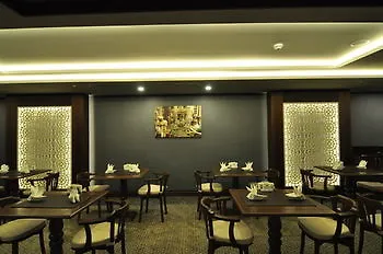 Genova Old Hotel 3*